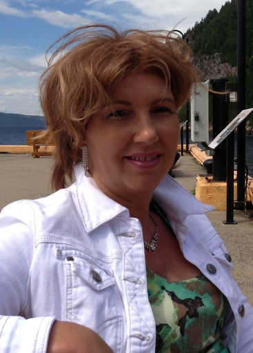 Esther Côté